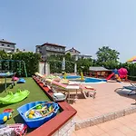 Pool&garden *