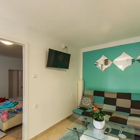 Pool&garden Apartment *