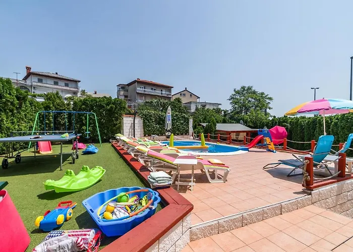 Pool&garden *