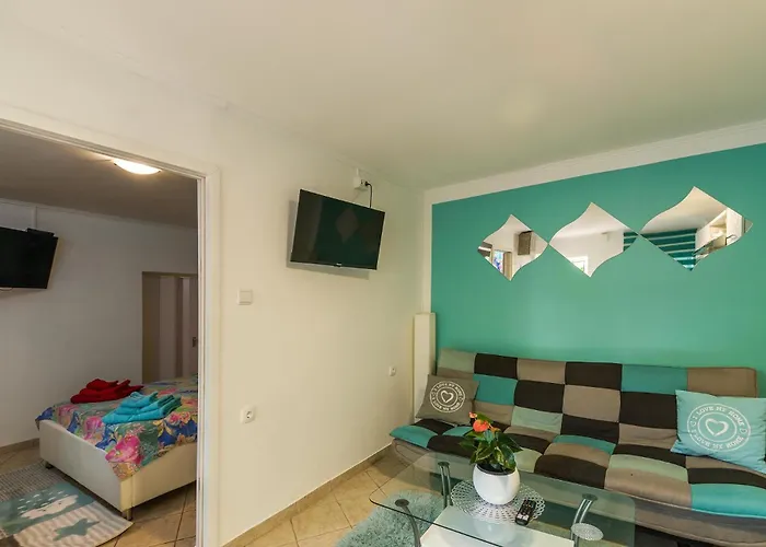 Pool&garden Apartman *